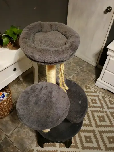 Rascador para gatos gris - miniatura 3