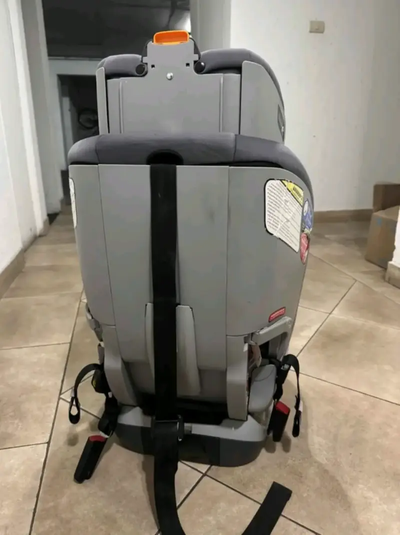 Silla de auto para bebé gris Chicco - 4