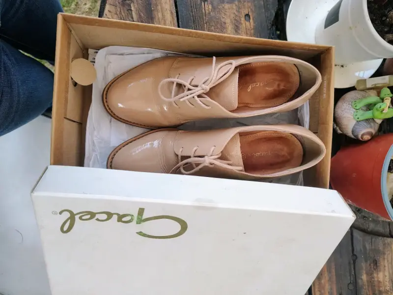 Zapatos de charol beige mujer - 5