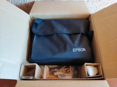 Proyector Epson PowerLite S17 - miniatura 2