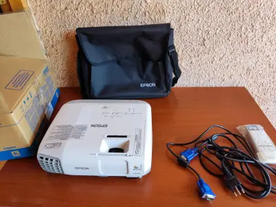 Proyector Epson PowerLite S17 - miniatura 3