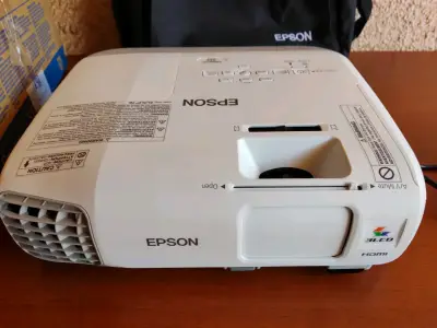 Proyector Epson PowerLite S17 - miniatura 4