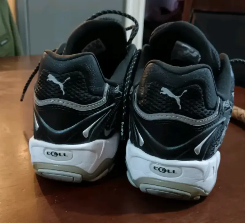 Zapatillas deportivas gris y negro - 2