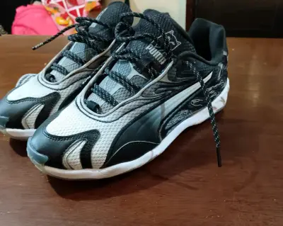 Zapatillas deportivas gris y negro - miniatura 5