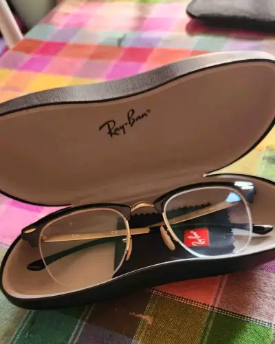 Lentes Ray-Ban negro con dorado - miniatura 2