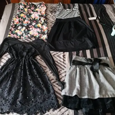 Vestidos y falda - miniatura 1