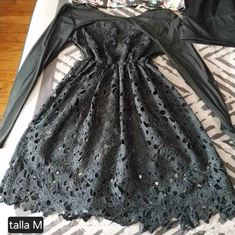 Vestidos y falda - 2