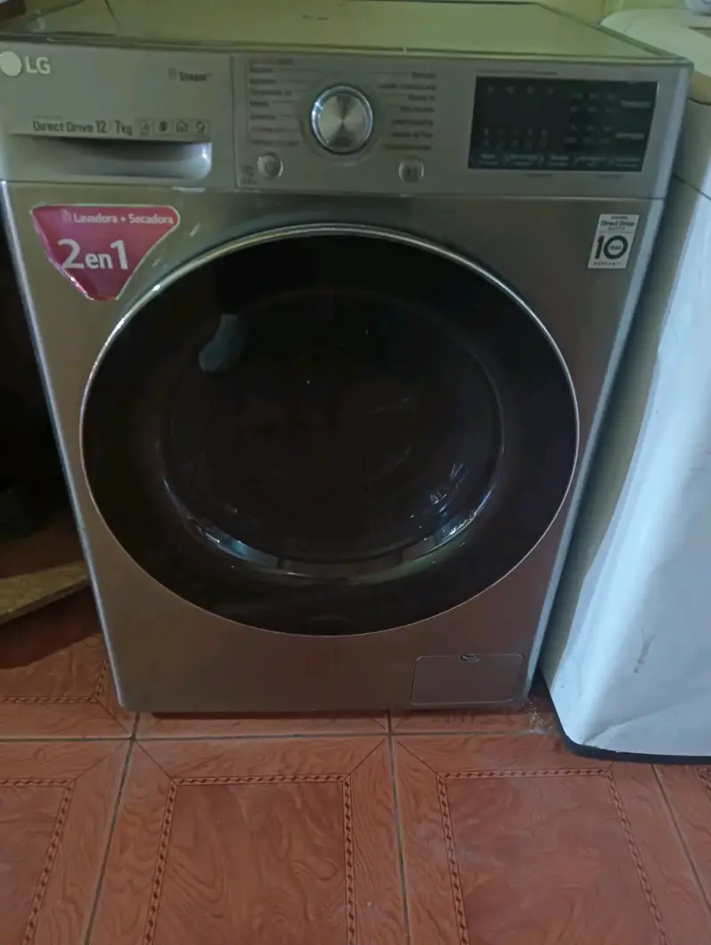 Lavadora y secadora LG gris - 2