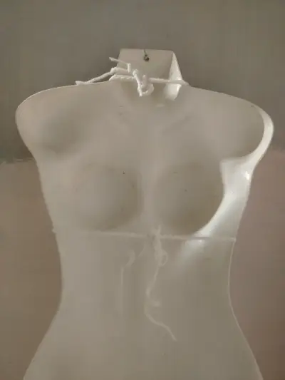Top crochet blanco con cuentas perlitas - miniatura 5