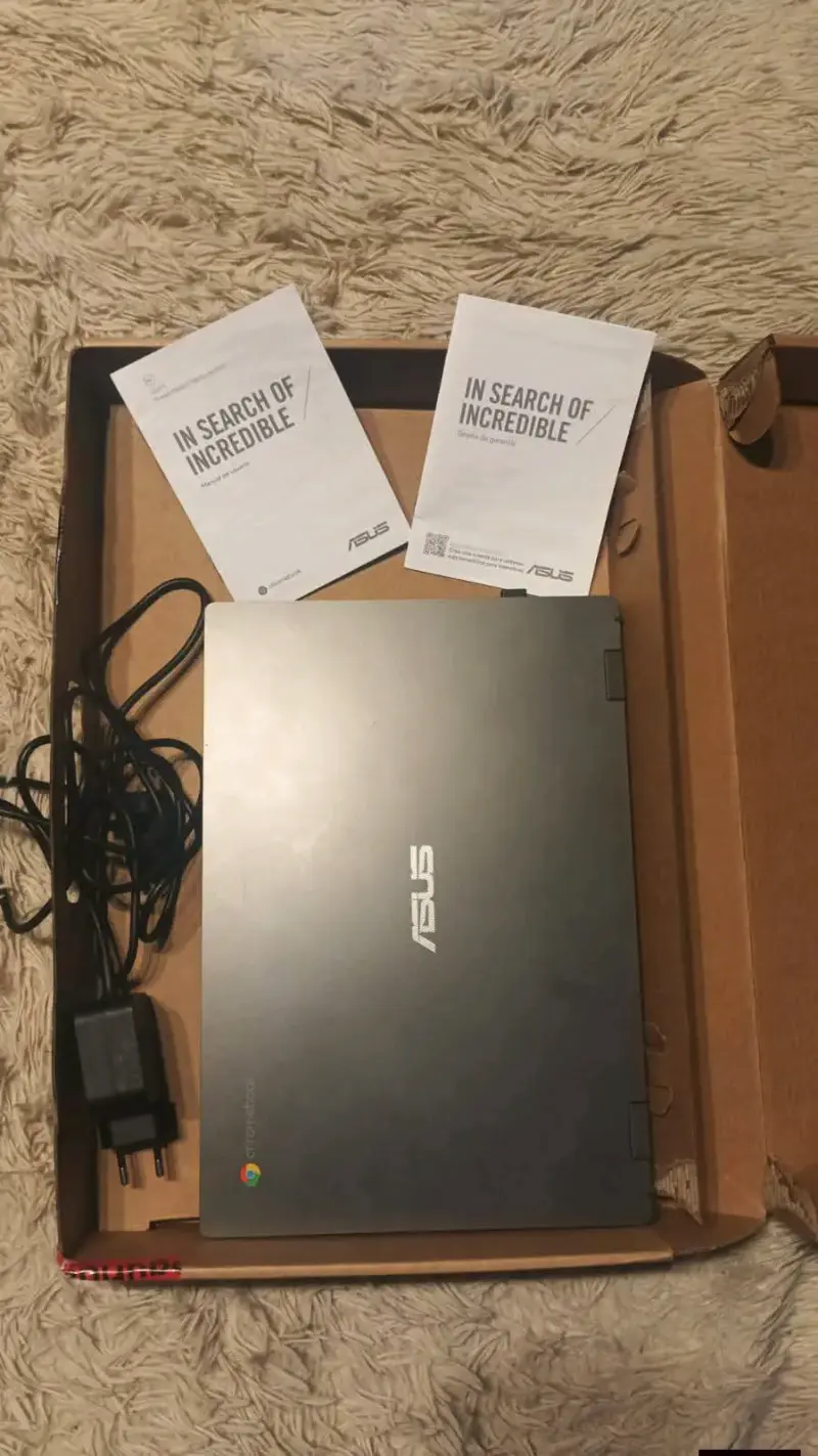 Laptop Asus Chromebook en caja - 1