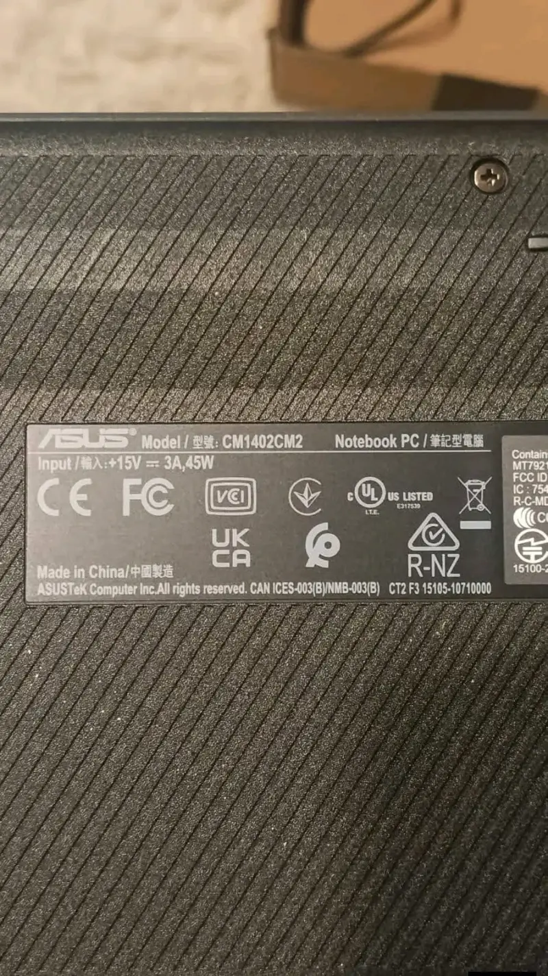 Laptop Asus Chromebook en caja - 2