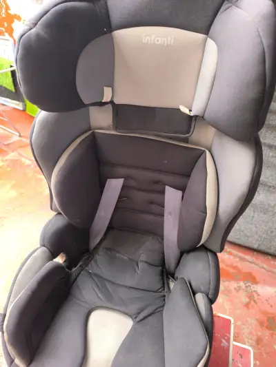 Silla de auto Infanti negra - miniatura 1