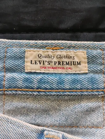 Jeans Levi's Premium Celestes Gastados - miniatura 4