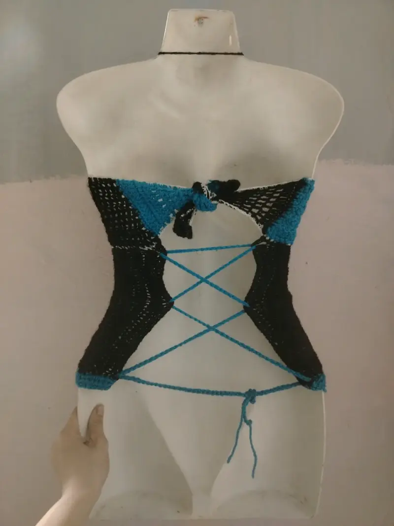Top tejido azul y negro - 4