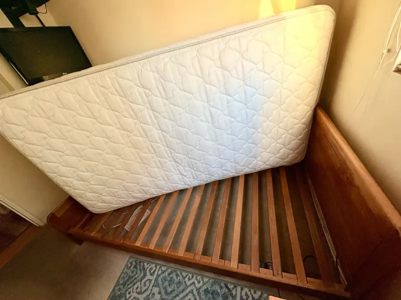 Cama marquesa 1 Pl. 1/2 + colchón Rosen y velador - 5