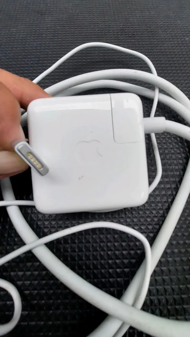 Cargador Macbook MagSafe blanco - 1