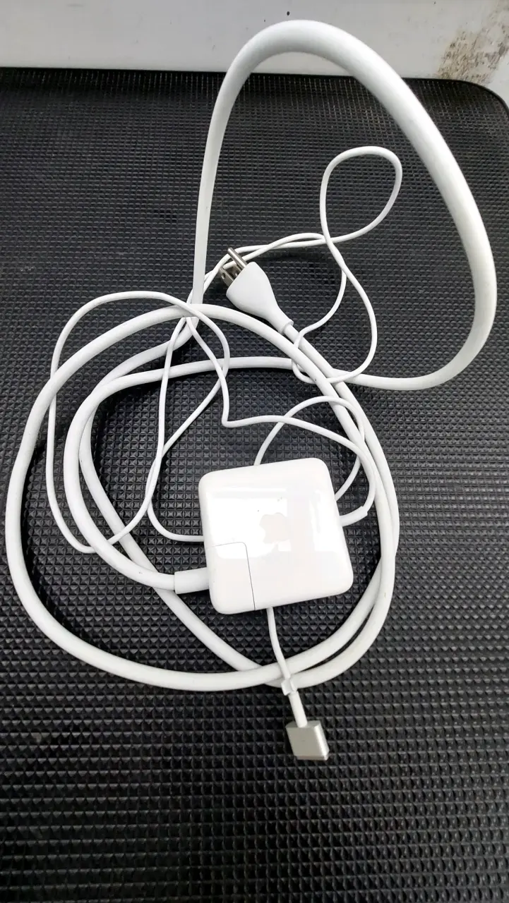 Cargador Macbook MagSafe blanco - 2