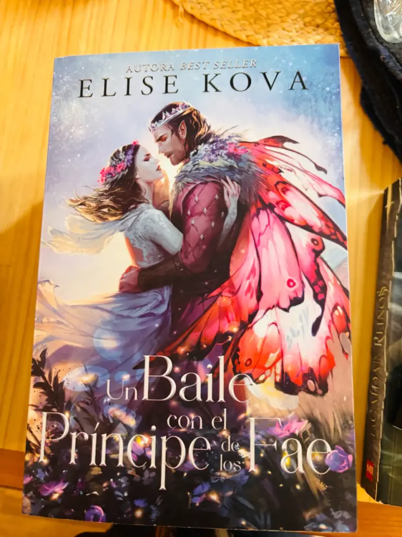 Libro 'Un Baile con el Príncipe de los Fae'