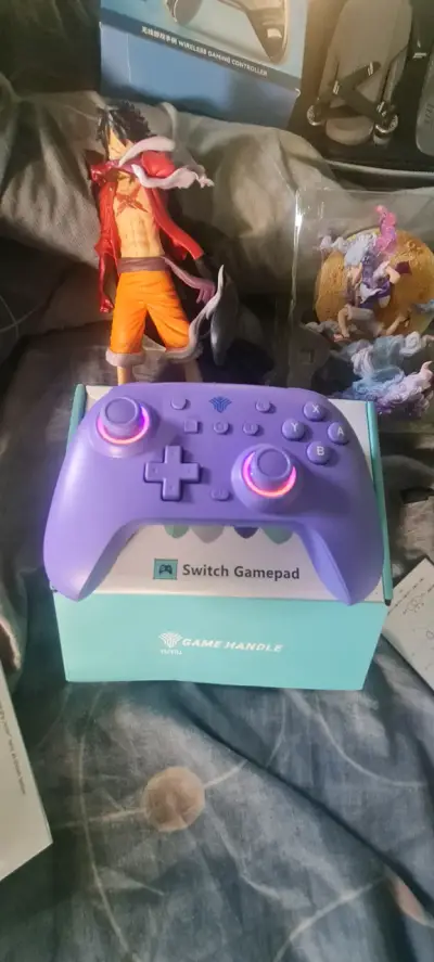 Control inalámbrico morado para Switch - miniatura 3