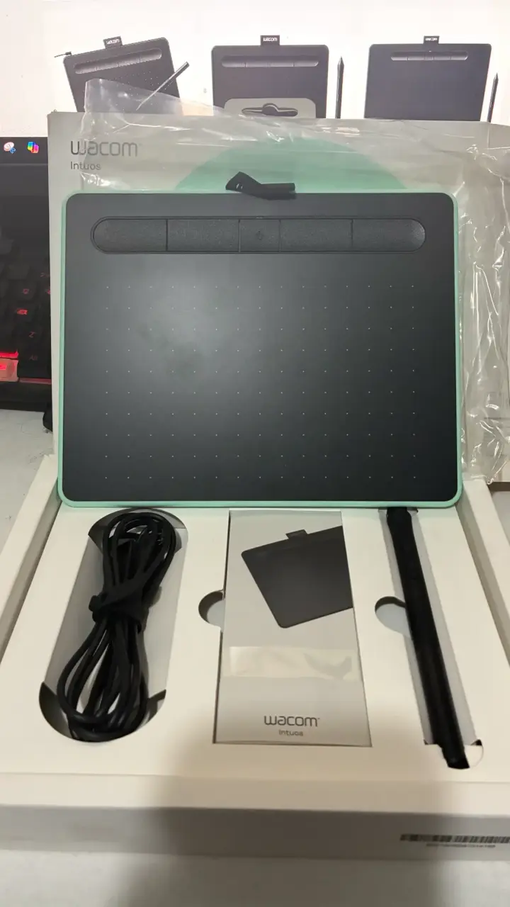 Tableta Wacom Intuos S con lápiz Bluetooh - 2