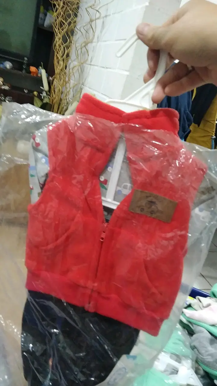 Ropa de bebe ay arto más .. consulte - 1