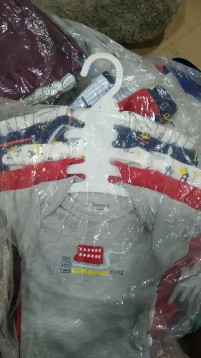 Ropa de bebe ay arto más .. consulte - miniatura 3