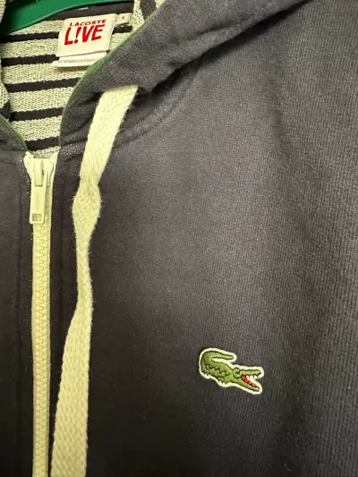 Polerón Lacoste azul con capucha - miniatura 3