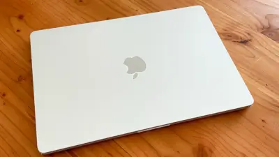 Macbook Air M2 - 15" poco uso - miniatura 2