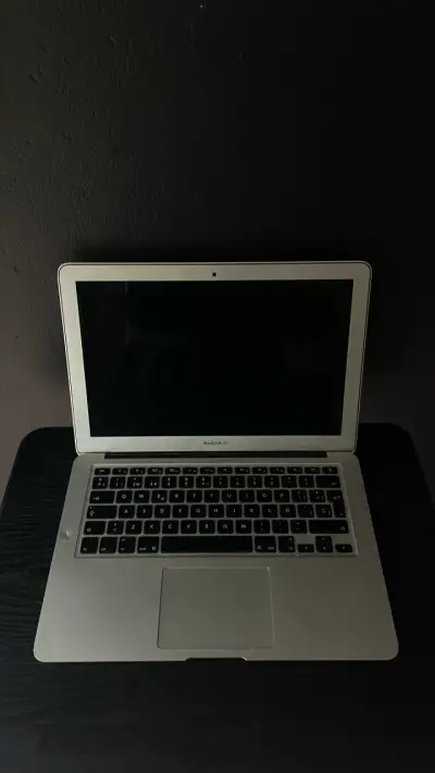 Macbook air 2017 - miniatura 3
