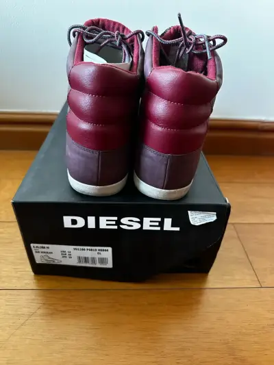 Zapatillas Diesel negras y rojas - miniatura 2
