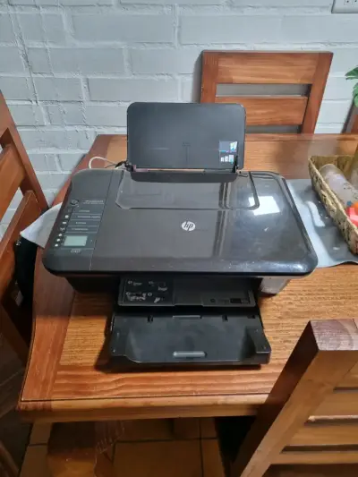 Impresora multifuncional HP negra - miniatura 1