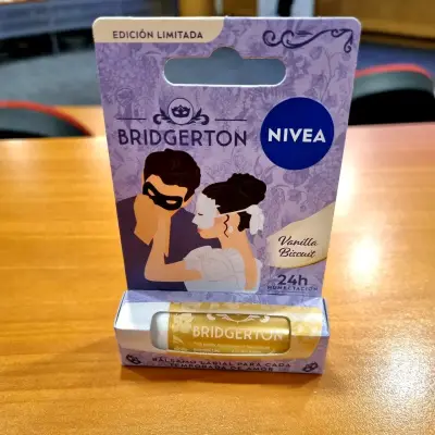Set bálsamos labiales Nivea Bridgerton - miniatura 3