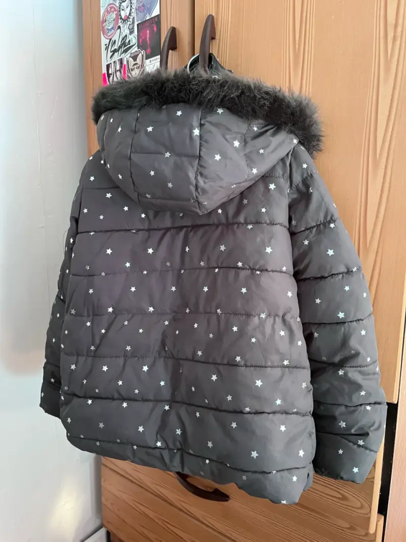 Chaqueta gris con estrellas - 2