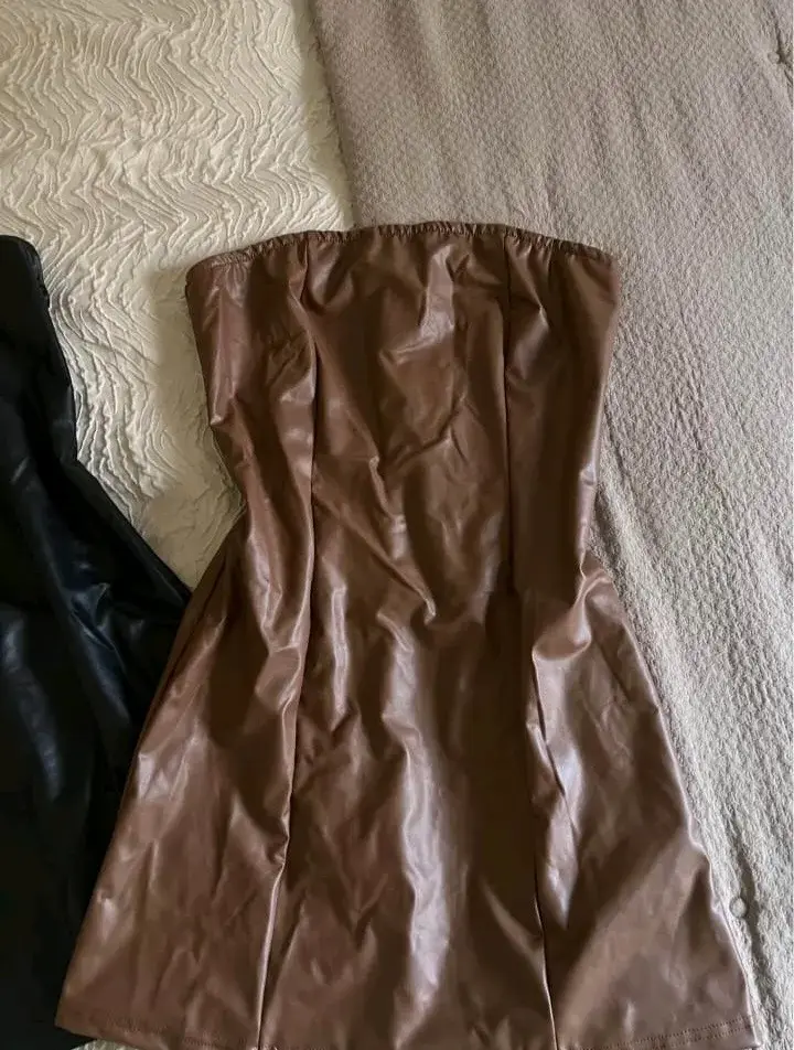 Vestido strapless marrón