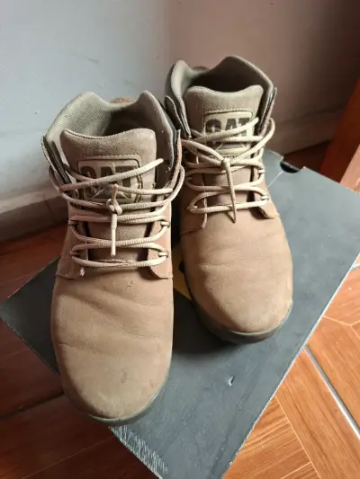 Botas de hombre CAT marrones - miniatura 1