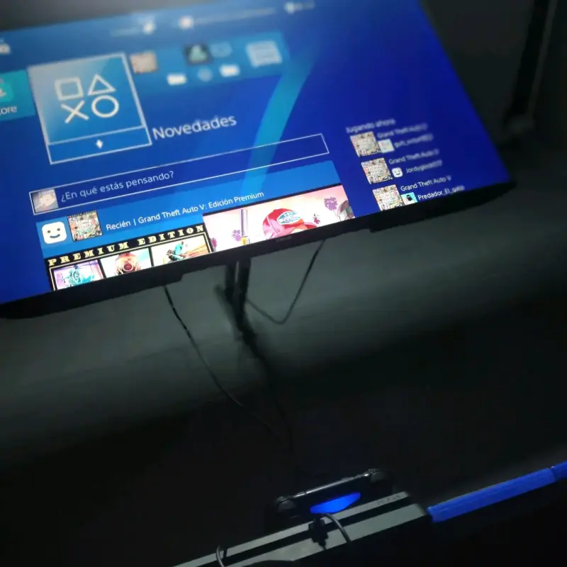 Consola PS4 con juegos incluidos - 2