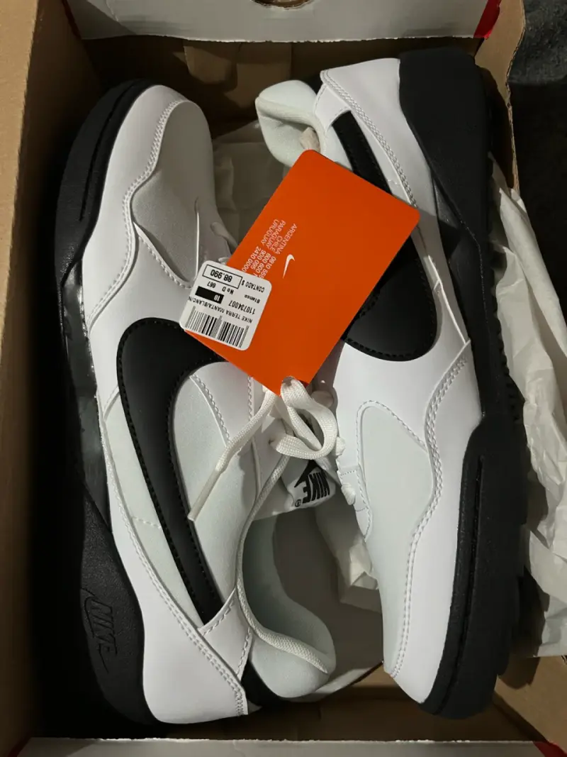 Zapatillas Nike blancas nuevas número 44 - 2