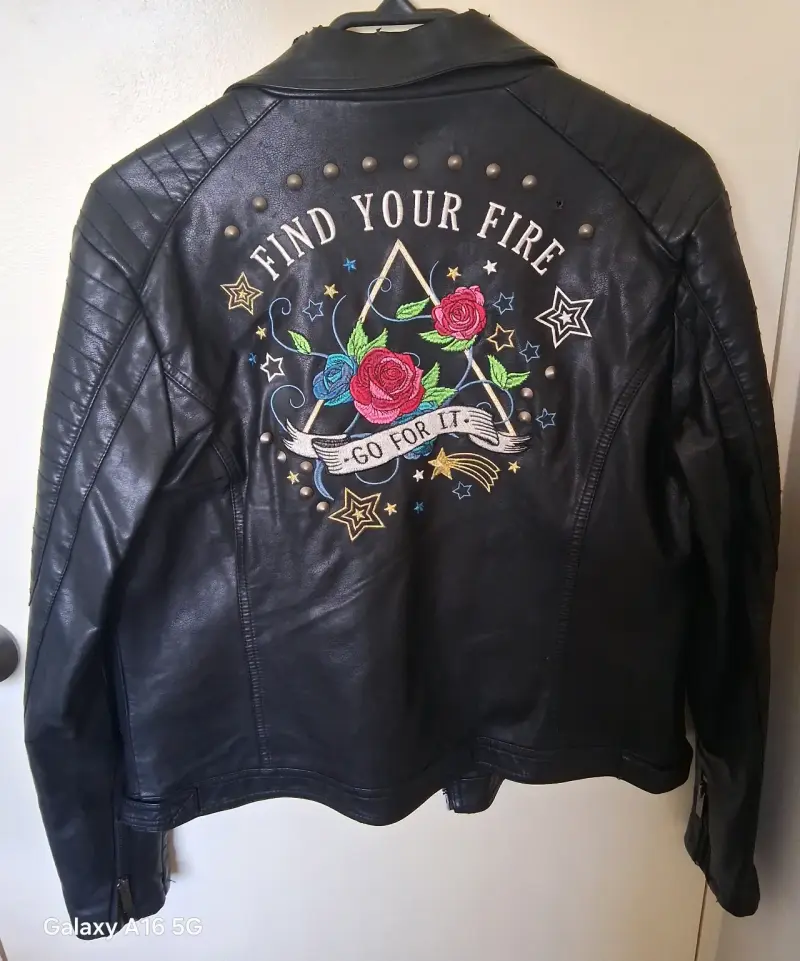Chaqueta negra de cuero - 2