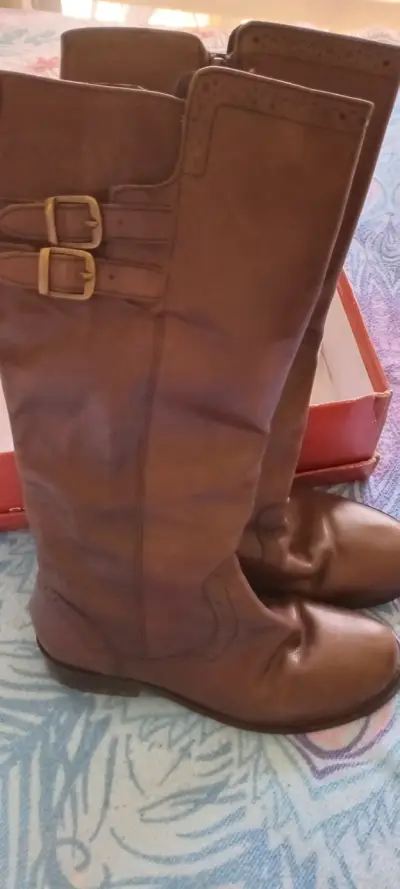 Botas largas marrones con hebillas - miniatura 1