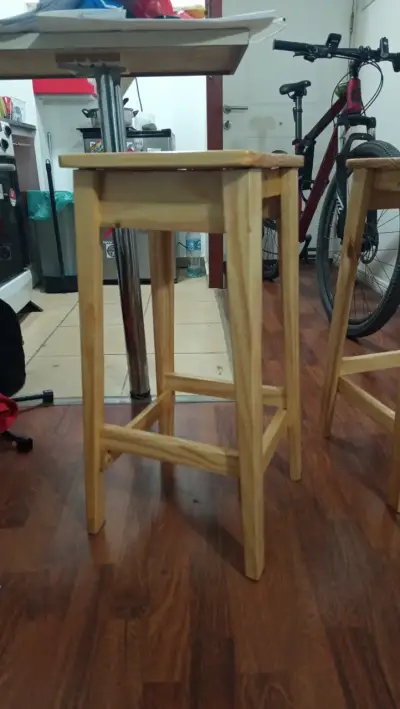 Taburetes de madera - miniatura 2