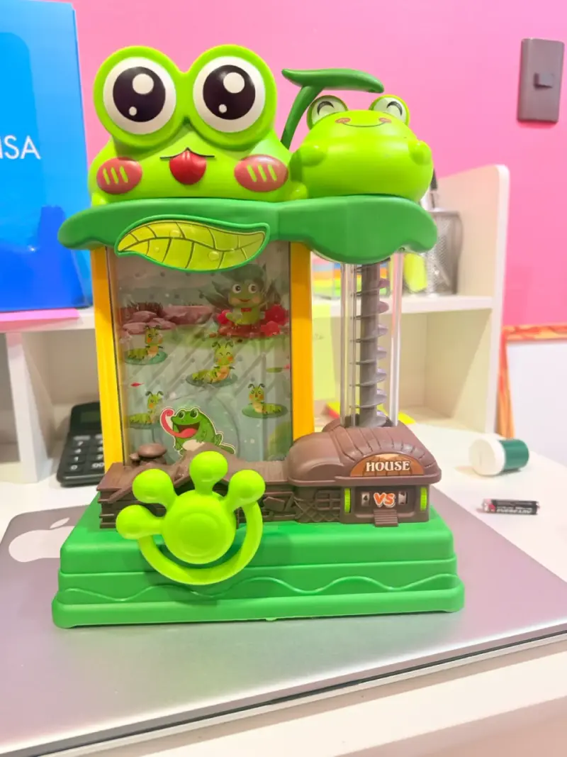 Juego de habilidad rana verde