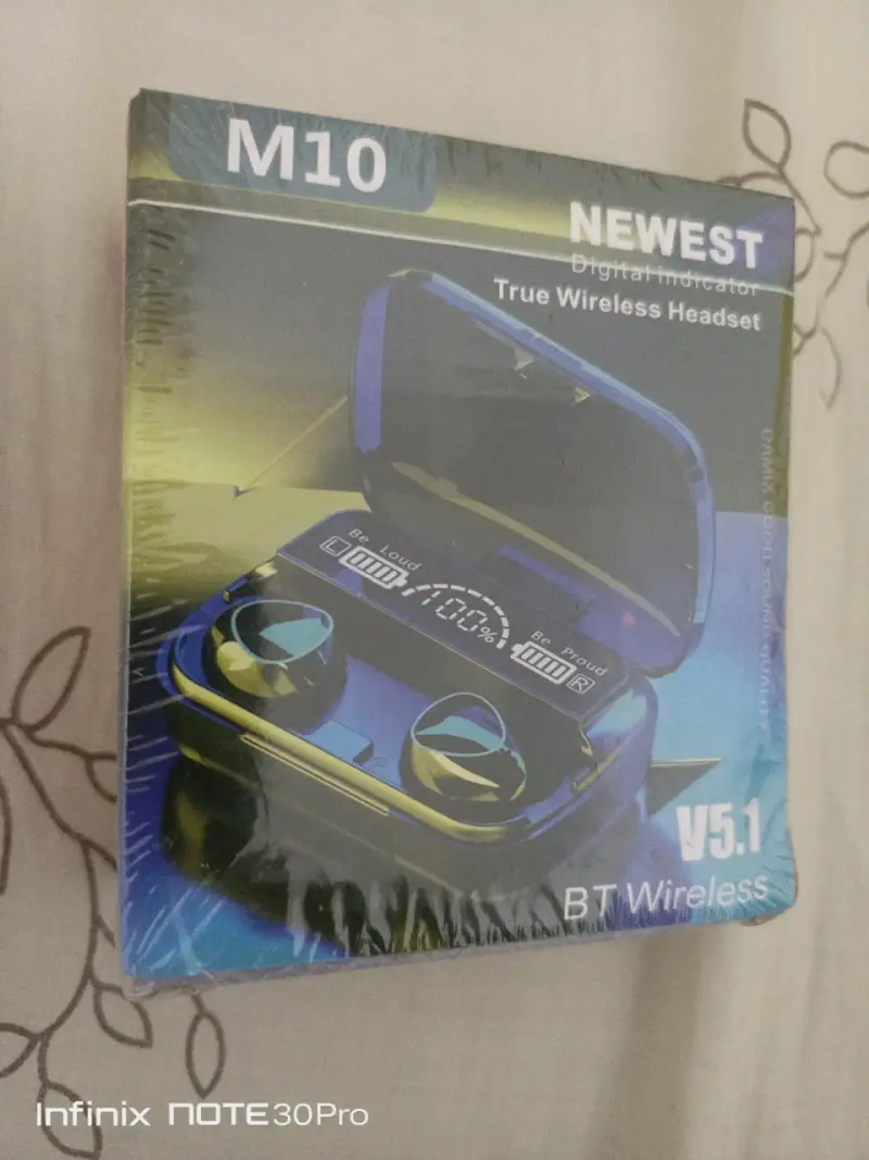 Auriculares inalámbricos M10 nuevos - 1