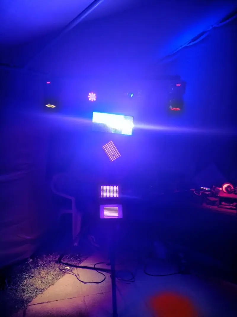 DJ amplificación e iluminación video DJ - 2
