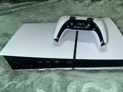 Consola de videojuegos con mando ps5 digital - miniatura 1