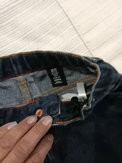 Jeans oscuros para niños - miniatura 2