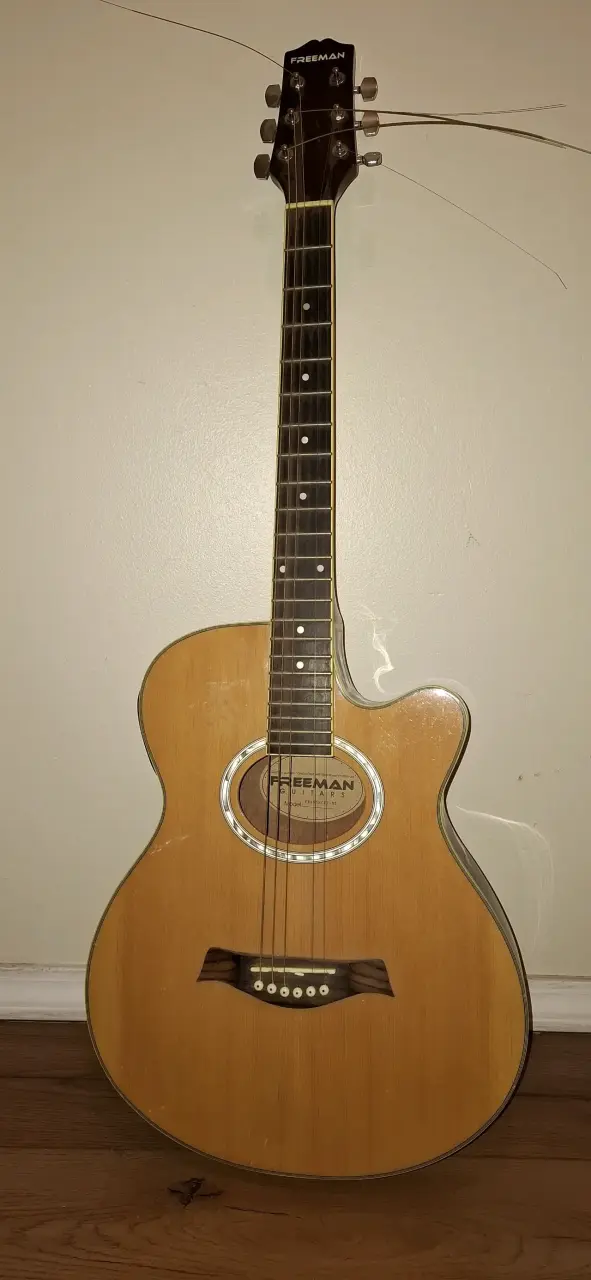 Guitarra acústica Freeman fra95scet con funda - 1