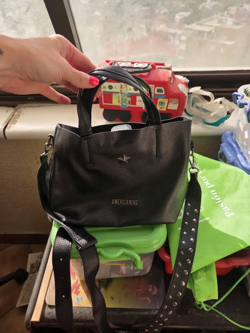 Bolso negro Americano