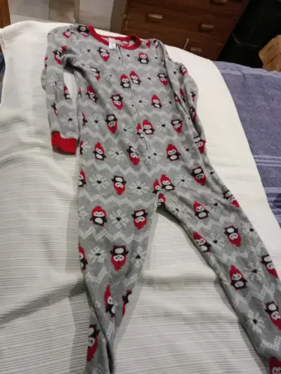 Pijama para niños con pingüinos - miniatura 1