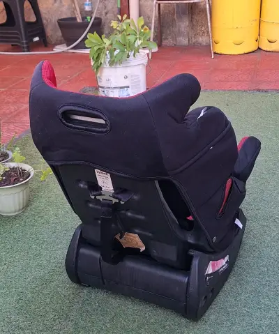 Silla de auto roja Infanti - miniatura 2