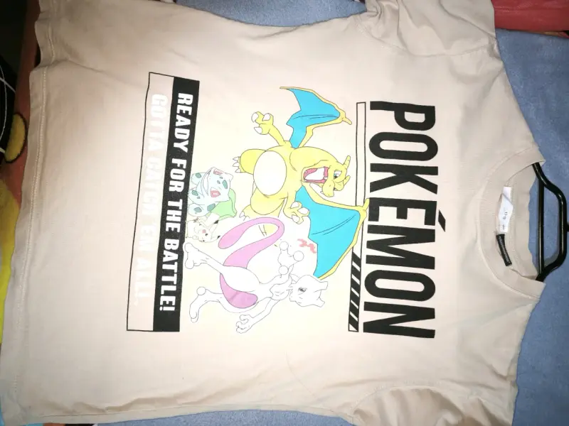Polera Pokémon beige - 2